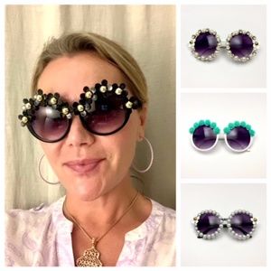 NWT CHARMING BIG ROUND CRYSTAL SUNGLASSES UV400